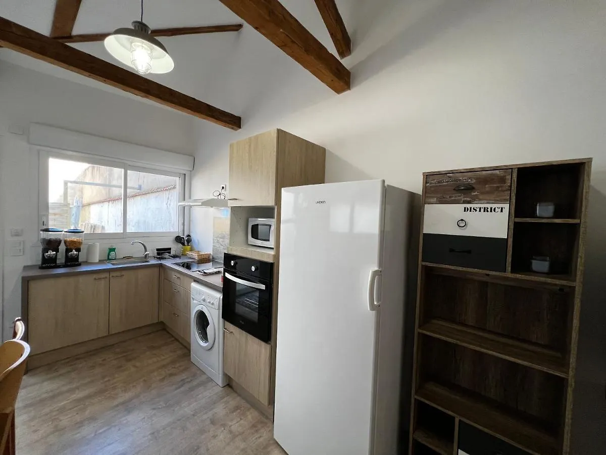Le Chappe, Maisonnette Neuve, Quartier Au Calme. France